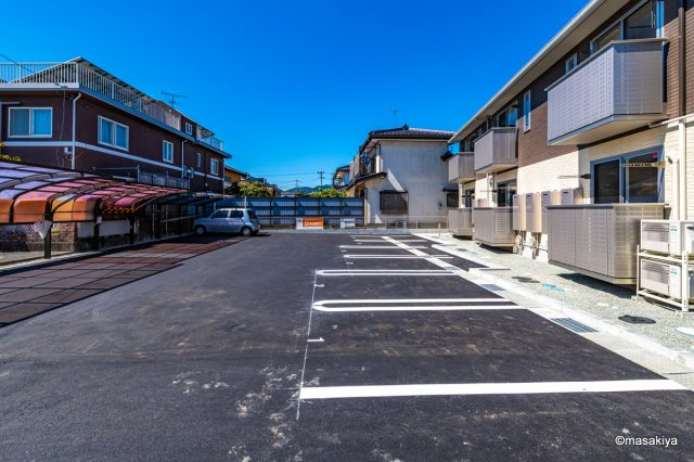 ラネージュの駐車場