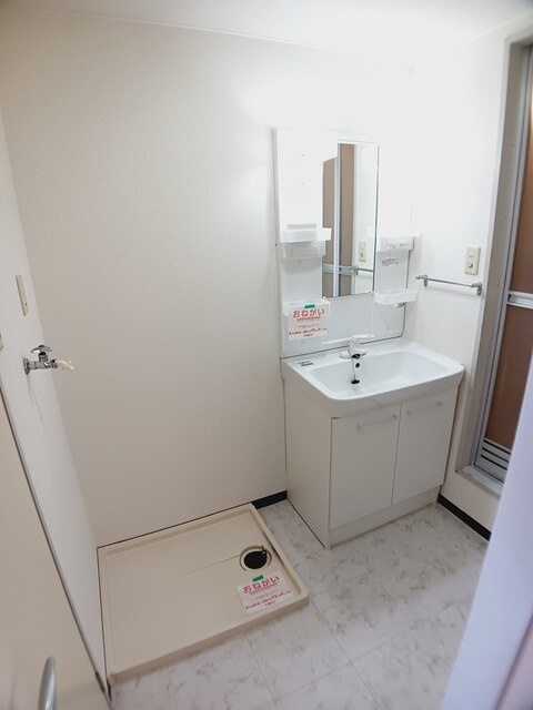 カレントハウスⅡＣの洗面所|洗面所