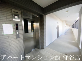 【エントランス】