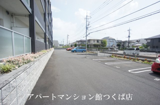 【駐車場】