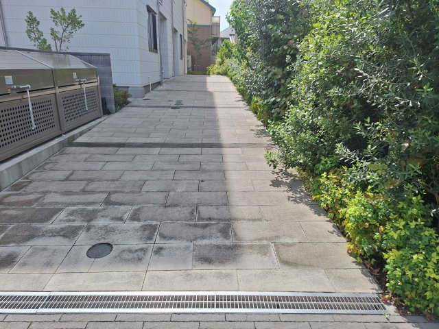 （シニア限定）グランメゾン～ヘーベルVillage東伏見～のその他共用部分|フラットなアプローチ