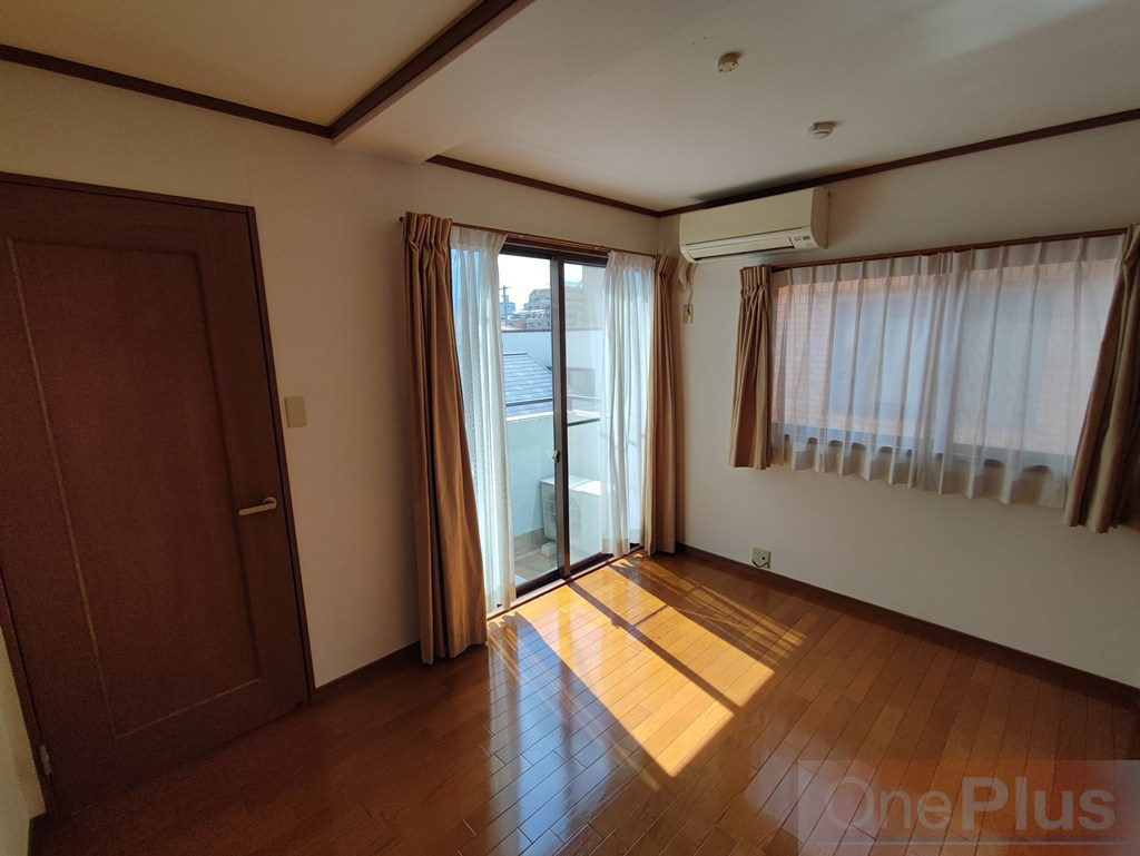 アムール王子公園の居間・リビング