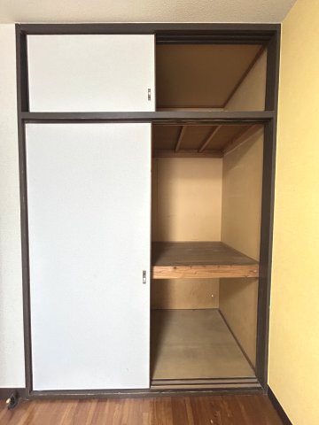 タジマハイツの収納