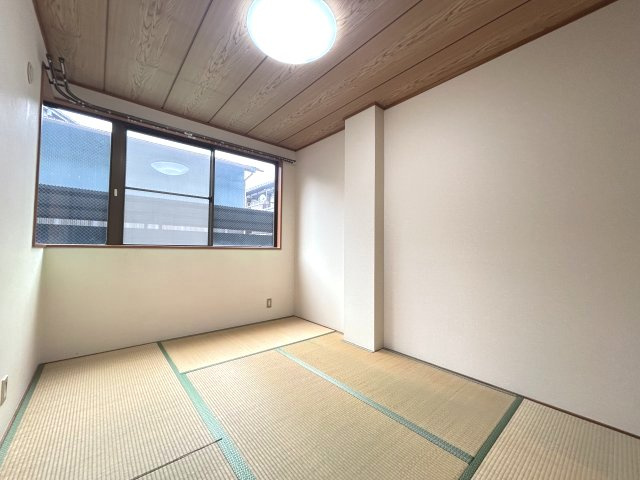 タジマハイツの和室