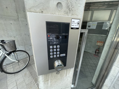 【セキュリティ】 | ベルメゾンステラ | オートロック付きなので安心です