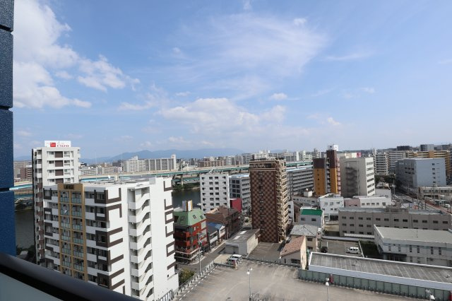 サヴォイラ・マリナ　ドゥ　ハカタ　12階の展望|別号室のものになります。現状優先。