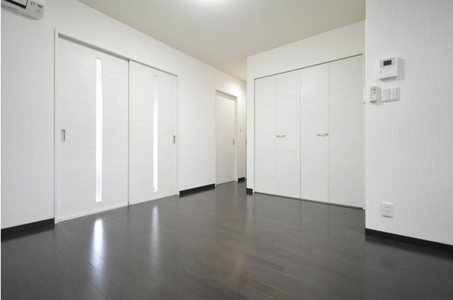 エリコーポⅡ【キャッシュバック対象物件】の居間・リビング