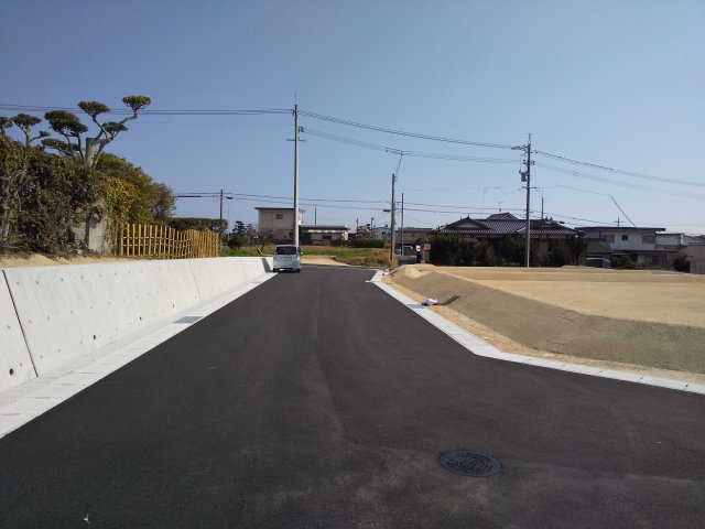 【前面道路含む現地写真】 | フィールズ西岐波（大沢） | ２号地前面道路