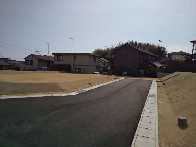 【前面道路含む現地写真】 | フィールズ西岐波（大沢） | ４号地前面道路