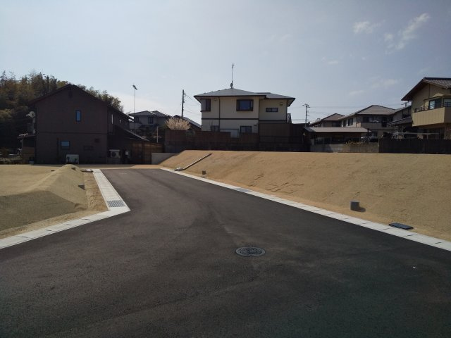 【前面道路含む現地写真】 | フィールズ西岐波（大沢） | ５号地前面道路