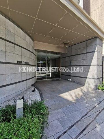 ディオ梅田のエントランス|ゆとりのあるエントランスです