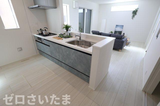 《仲介手数料無料》志木市中宗岡３丁目10-5(全1戸)新築一戸建てリナージュのキッチン
