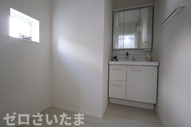 《仲介手数料無料》志木市中宗岡３丁目10-5(全1戸)新築一戸建てリナージュの独立洗面台