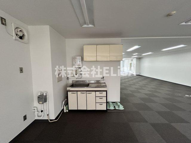 ニットクビルのロビー