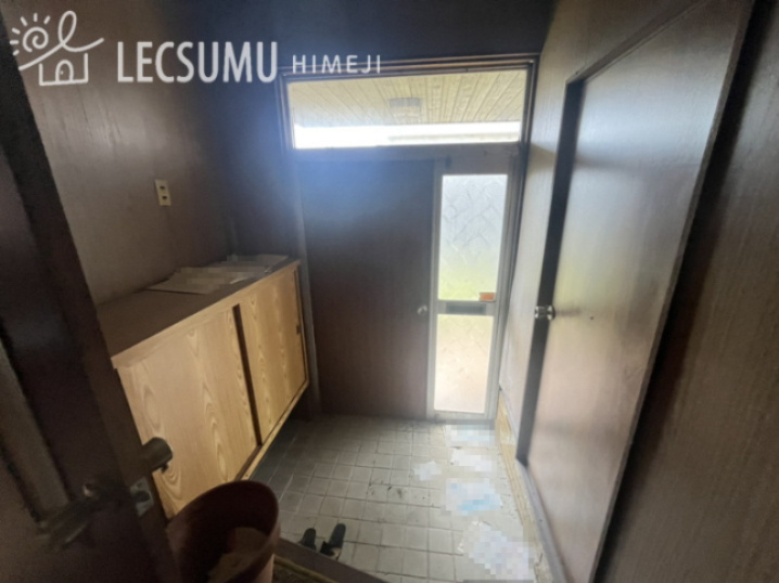 姫路市御国野町国分寺/中古戸建の玄関