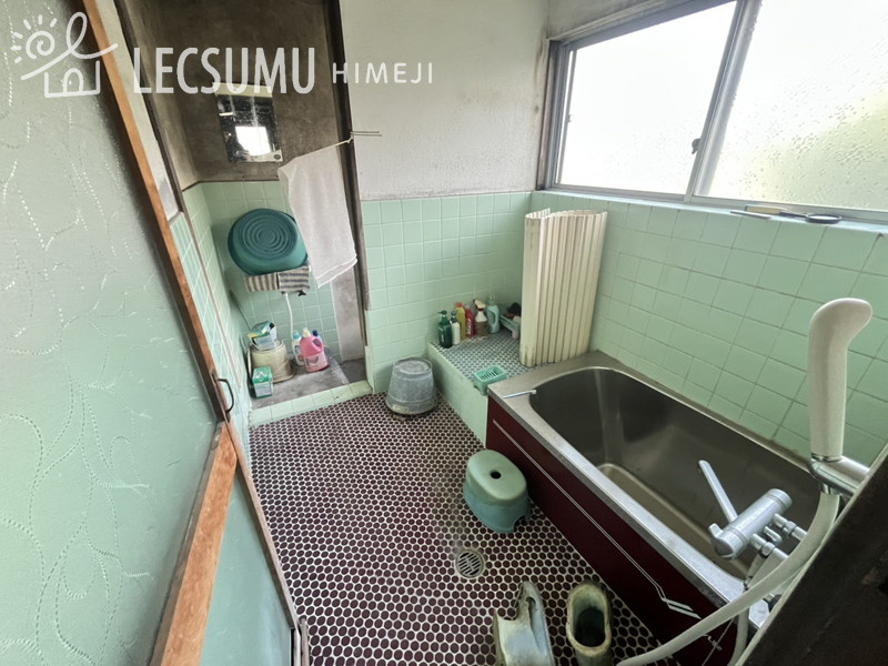 姫路市御国野町国分寺/中古戸建の浴室