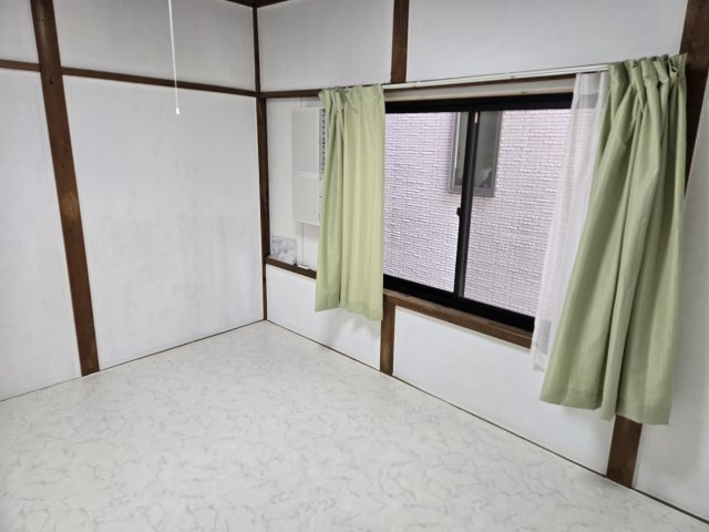 セイカ荘の洋室