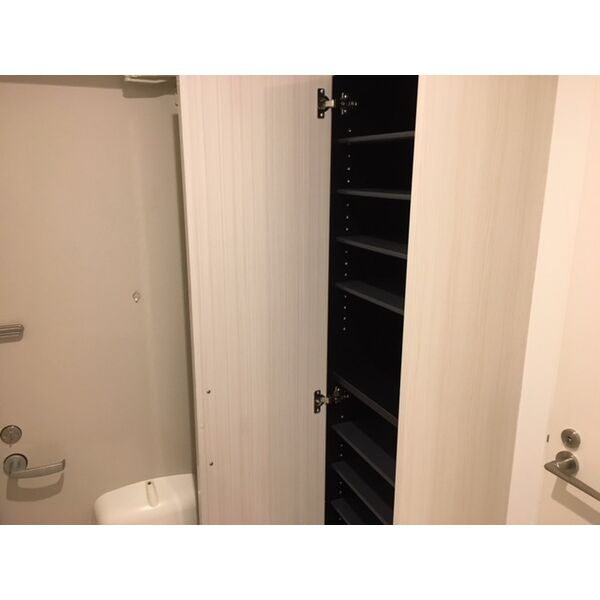 サニーベール志賀町 名古屋市賃貸　仲介手数料無料の玄関