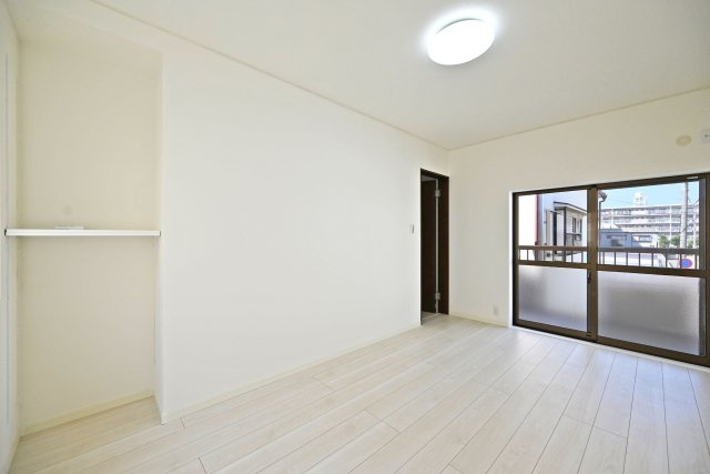 尼崎市稲葉荘4丁目中古戸建│4LDK+駐車1台可の洋室|-洋室7帖(2F)-