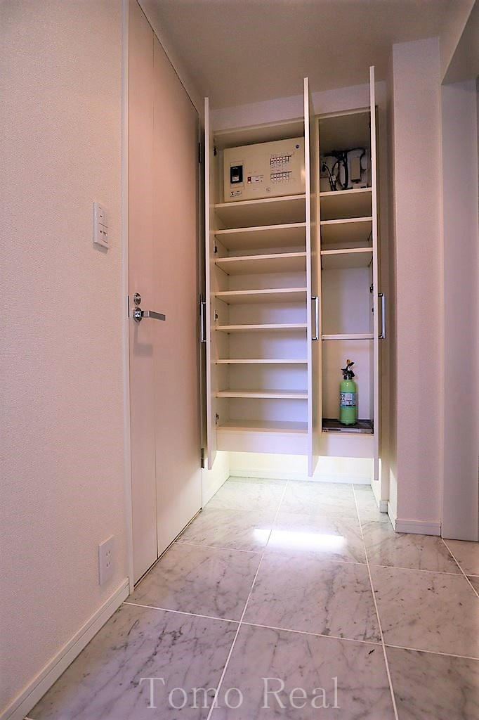 パークアクシス溜池山王のエントランス