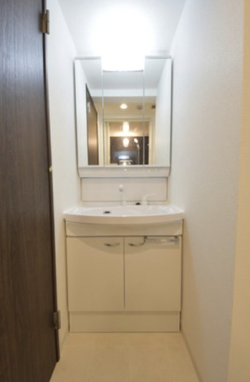 グランパセオ祐天寺イーストの洗面所