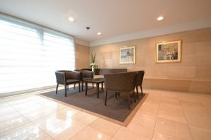 目黒区三田１丁目の賃貸マンションのロビー