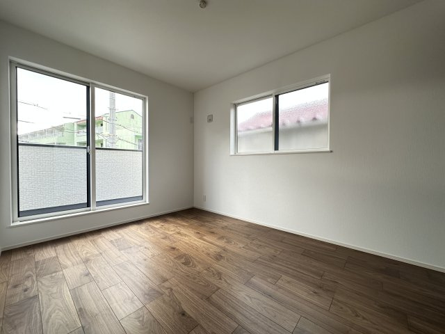 神戸市西区池上1丁目　新築戸建の洋室