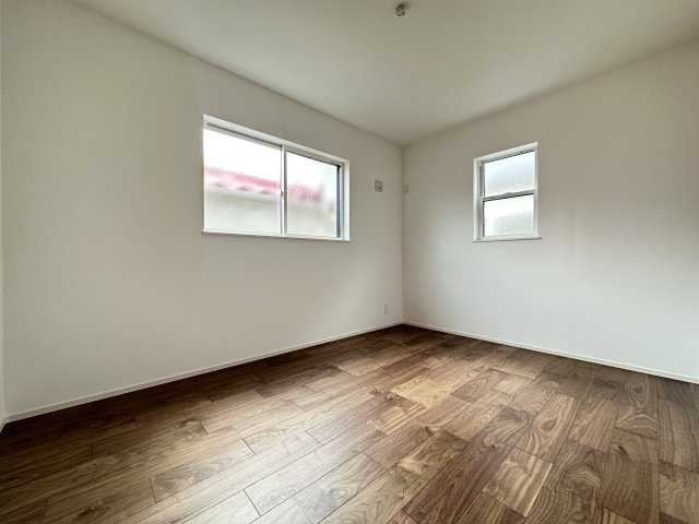 神戸市西区池上1丁目　新築戸建の洋室