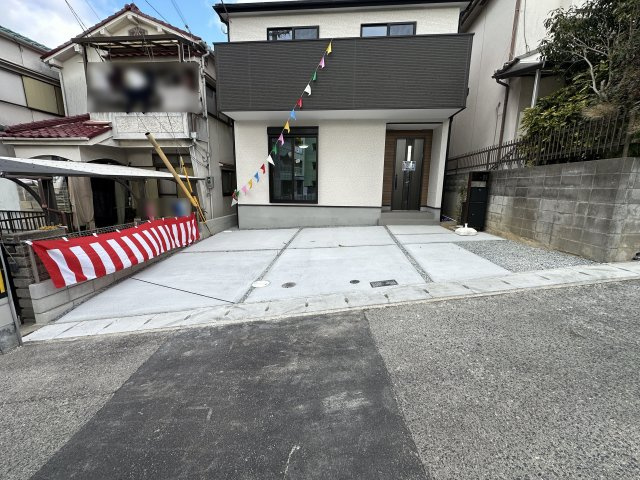 神戸市西区池上1丁目　新築戸建の駐車場