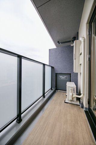 千代田区神田神保町１丁目の賃貸マンションのバルコニー