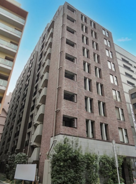 港区新橋６丁目の賃貸マンションの外観