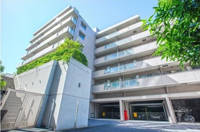 港区三田３丁目の賃貸マンション