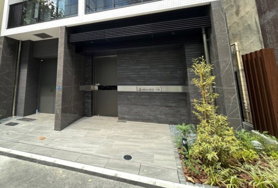 中央区入船１丁目の賃貸マンションのエントランス