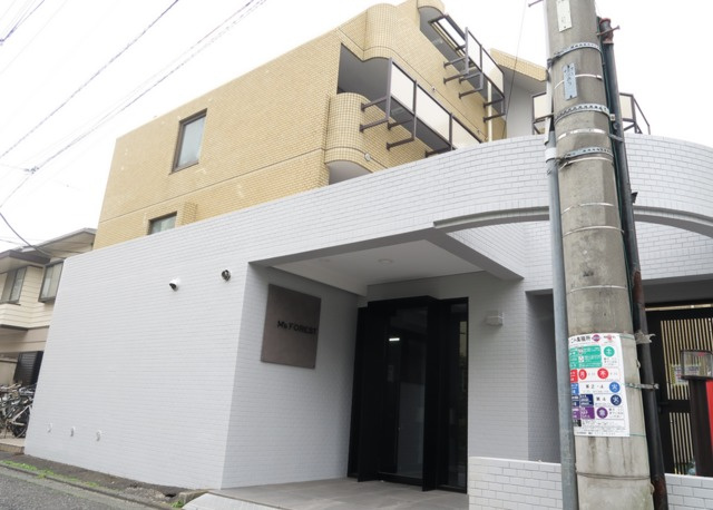 目黒区中目黒４丁目の賃貸マンションの外観