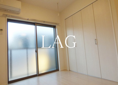 【居間・リビング】 | Primrose | 洋室のお部屋です。