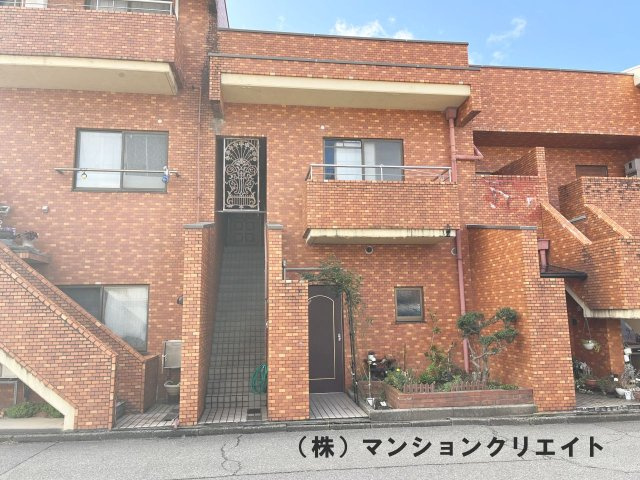 ロアール松本の外観