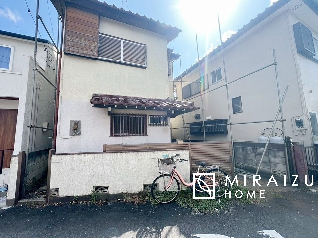 【外観】 | 贅沢な暮らしにぴったり設備が魅力♪家事導線の良い水回りで毎日綺麗家事もラクラク♪早朝、夜間問わず現地見学＆周辺環境ご案内致します♪