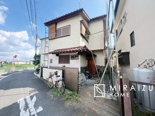 【外観】 | 平日・休日問わず、いつでもご見学が出来ます♪☆実際に見て、触れて感じる安心のお住まい探しを体験して下さい♪☆物件情報だけでなく、地域の特色などなどエリア情報もお伝え出来たら嬉しいです♪