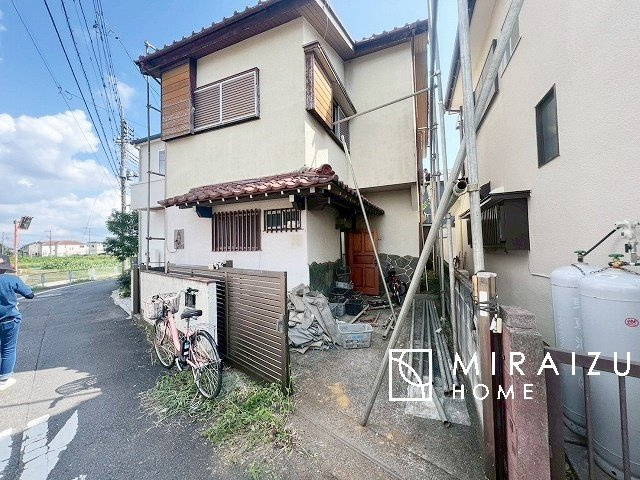 【外観】 | 贅沢な暮らしにぴったり設備が魅力♪家事導線の良い水回りで毎日綺麗家事もラクラク♪早朝、夜間問わず現地見学＆周辺環境ご案内致します♪