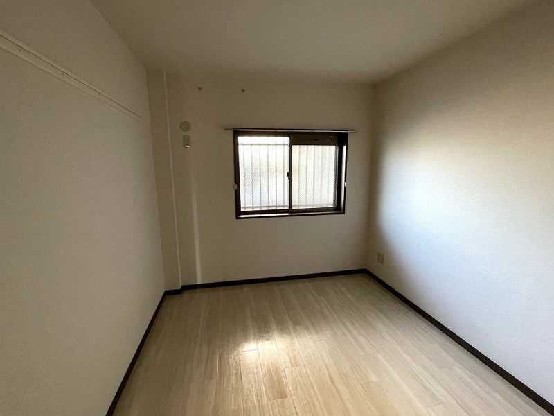 第9旭マンションの洋室