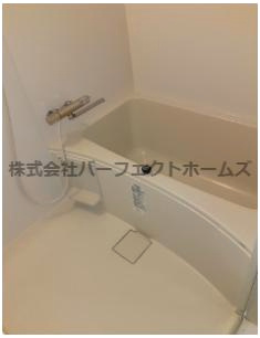 清水ハウスの浴室|落ち着いた空間のお風呂です