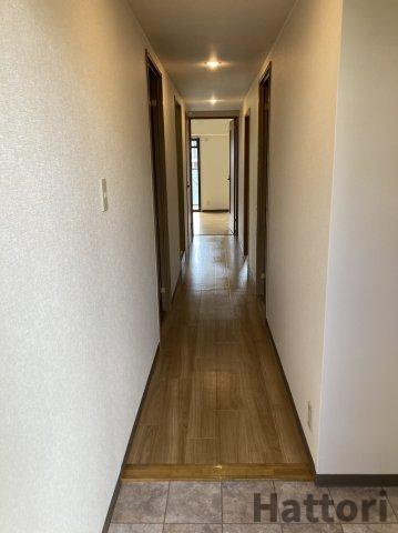 プレステージ上山手の玄関