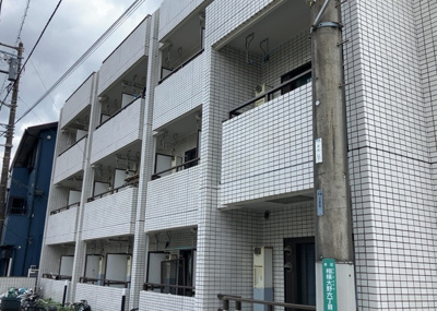 【外観】 | 朝日プラザ相模大野 | ＳＲＣ造は強度や耐震性の面でもRC造と比べて優れています。そのため、10階建以上の高層または超高層マンションなどの建築にも多く採用されています。柱や梁などのサイズが小さくても高い耐震性を確保できます。