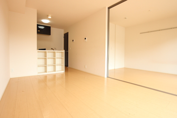 チェリーウェルの居間・リビング|反転です