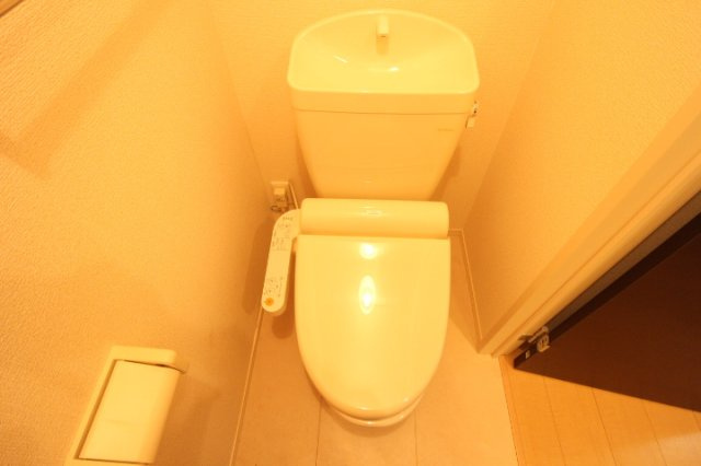 チェリーウェルのトイレ|反転です