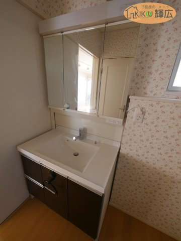 姫路市的形町的形　　中古戸建の独立洗面台