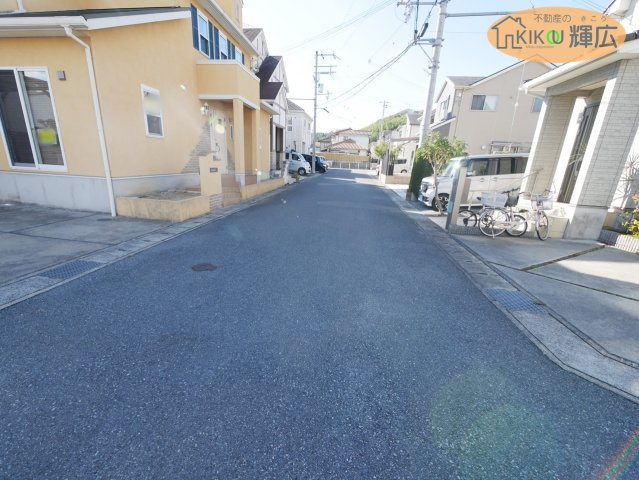 姫路市的形町的形　　中古戸建の前面道路含む現地写真