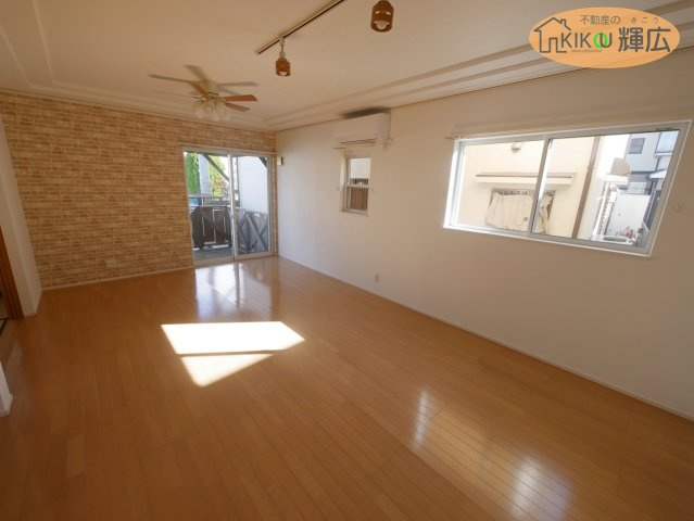 姫路市的形町的形　　中古戸建の居間・リビング