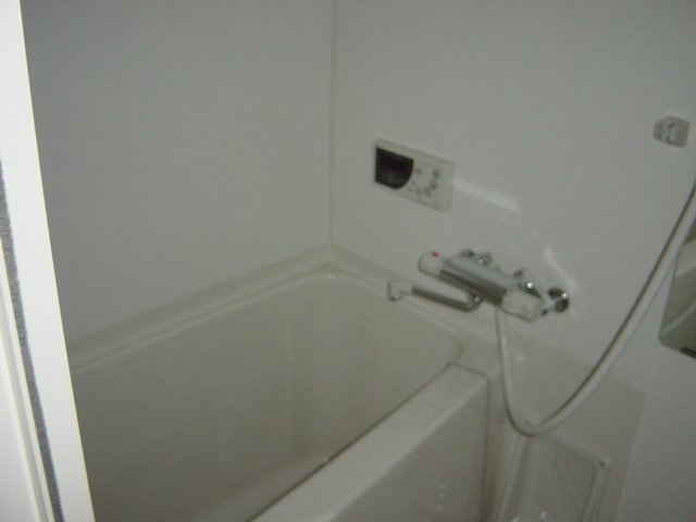 ピュアライズの浴室|追い焚き・浴室乾燥機付きのお風呂です♪