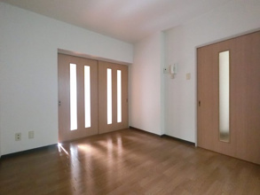 【居間・リビング】